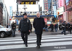 <p>Crime reduction under Commissioner Bratton inspired Malcolm Gladwell’s “The Tipping Point” </p>