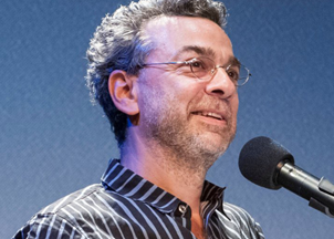 <p><strong>Event Success Story: Stephen J. Dubner honors teachers at The Economics Center</strong></p>