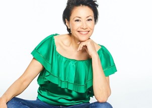 <p><strong>Ann Curry inspires future doctors at USC’s medical school commencement</strong></p>
