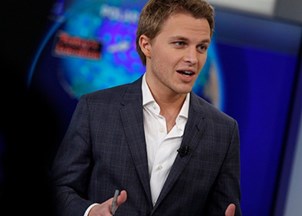 <p><strong>Ronan Farrow visited the HWA offices</strong></p>