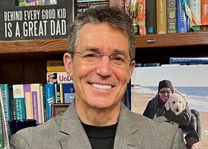 <p><strong>Dr. David Katz’s accessibility receives rave reviews</strong></p>