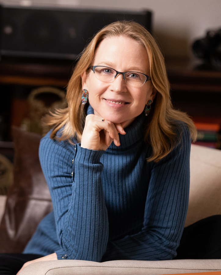 April  Rinne headshot