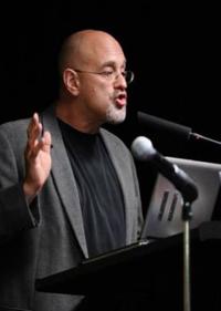 Daniel Gilbert photo 3