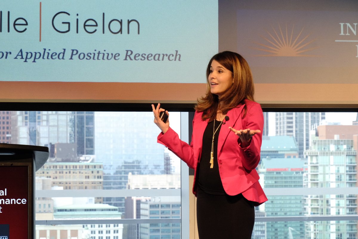 Michelle Gielan photo 3