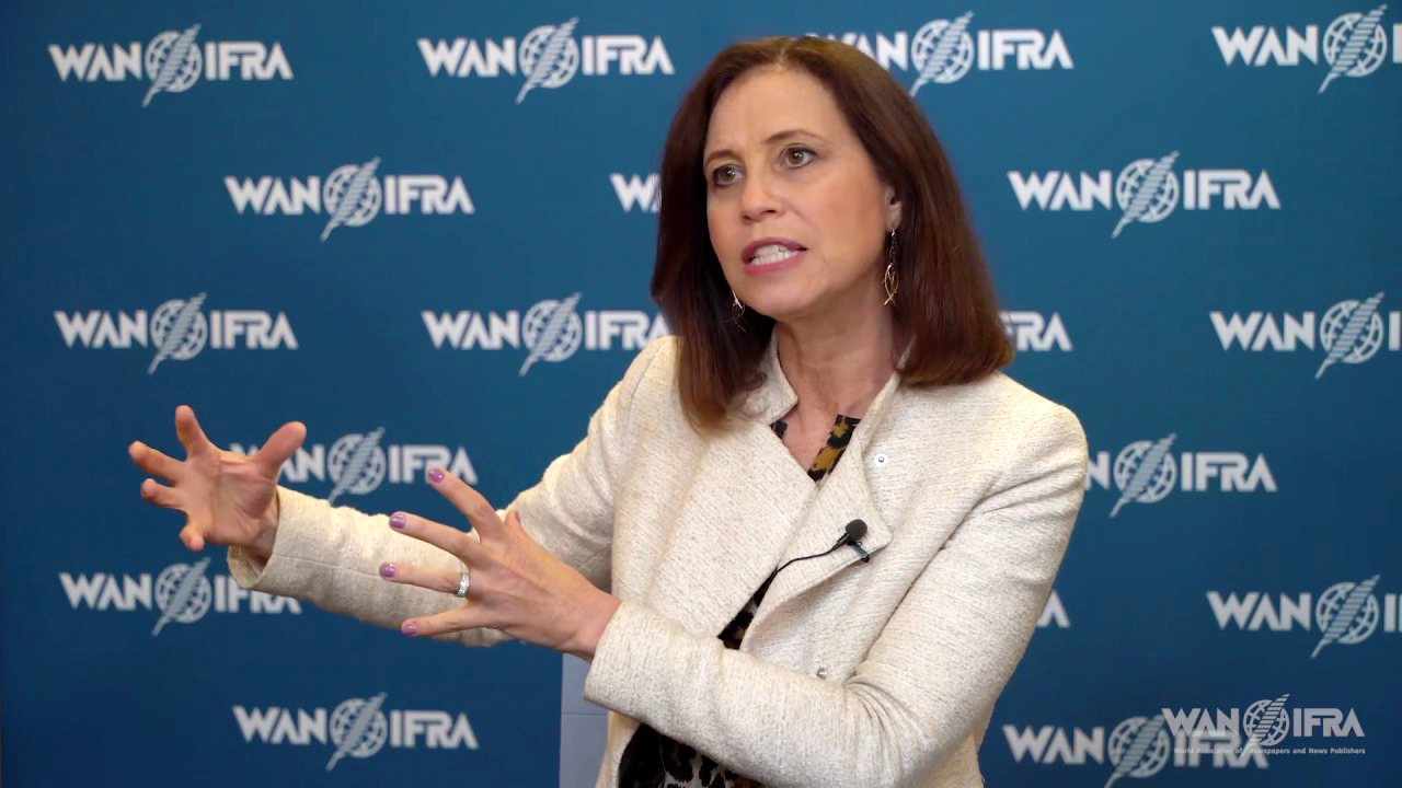 Joanne Lipman photo 2