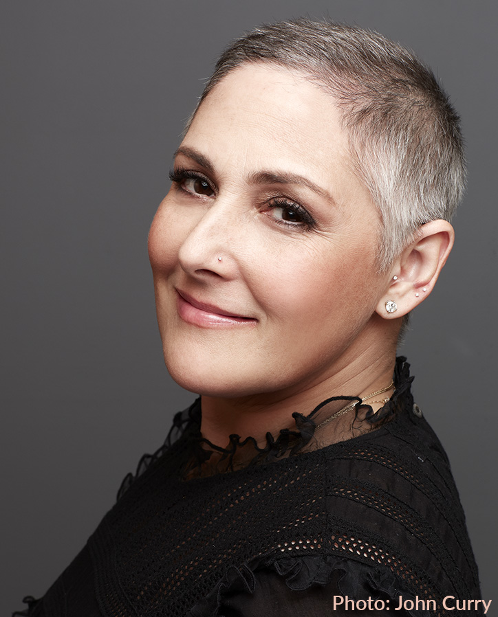 Ricki Lake headshot