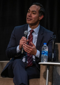 Julian Castro photo 3