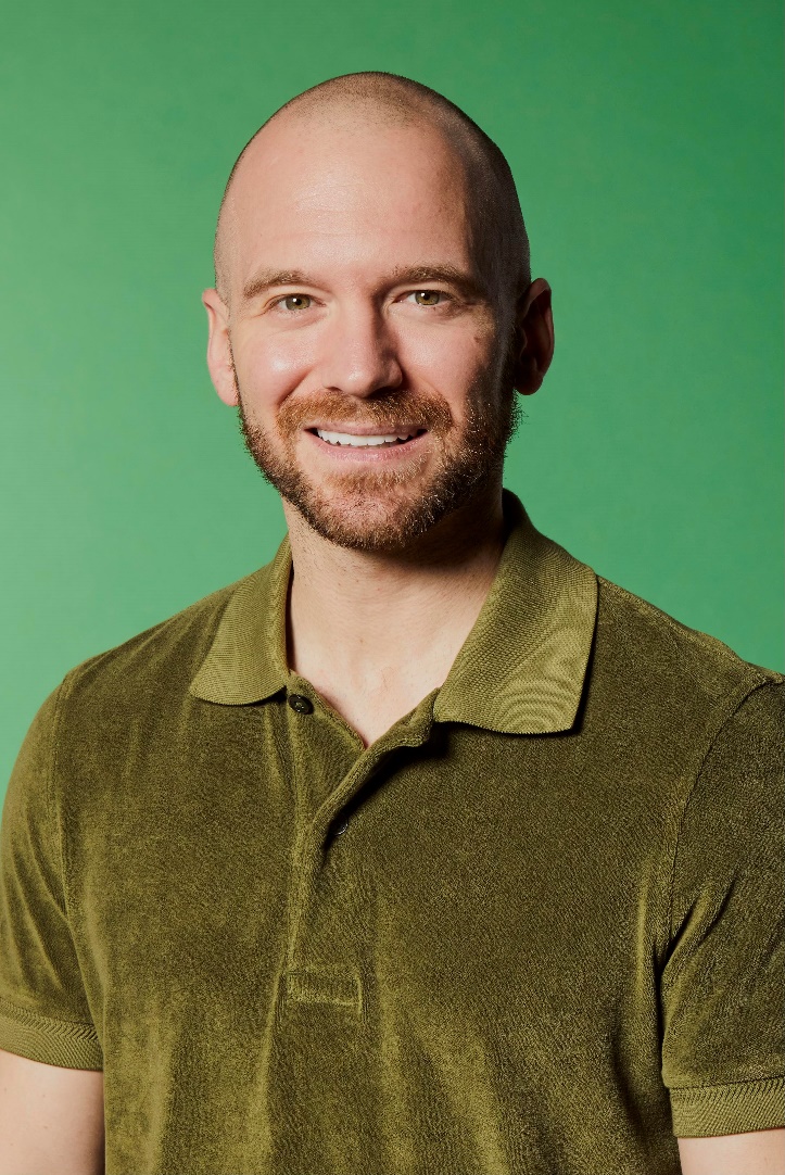 Sean Evans headshot
