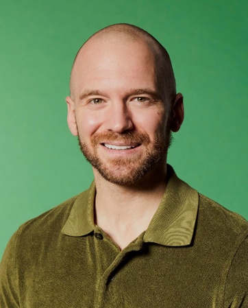 Sean Evans headshot Sean Evans headshot