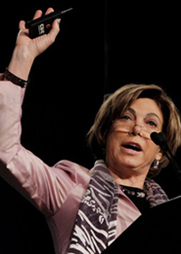 Laura   Tyson photo 3