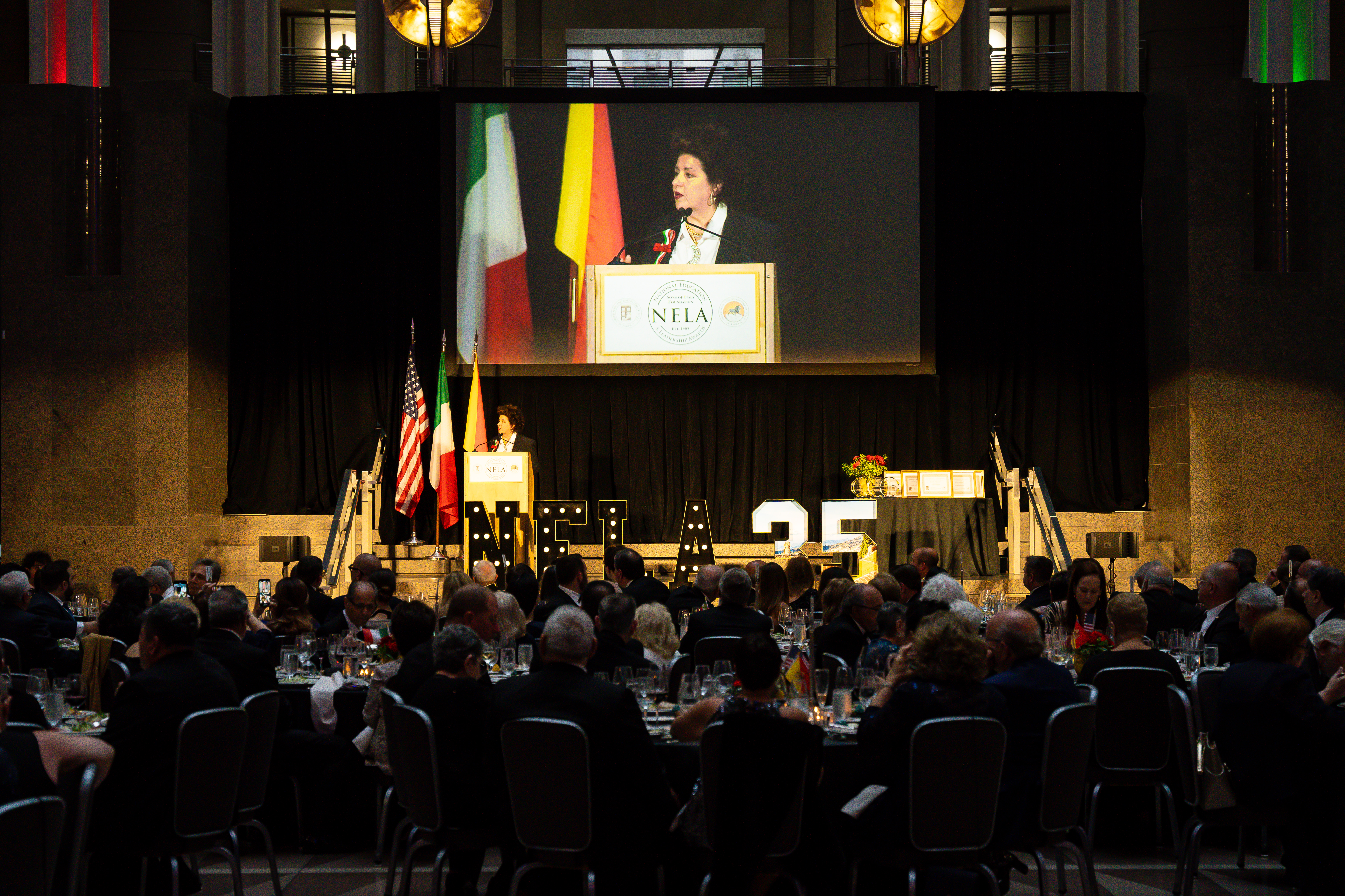 Adriana Trigiani  photo 2