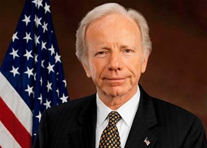 <div>
<p><span>Joe Lieberman Speaks from Years of Experience in Law and Business</span><span></span></p>
</div>