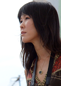 Laura  Ling photo 3