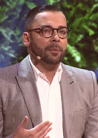 Edgar  Villanueva  photo 3