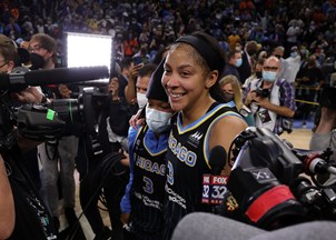 <p><strong>2021 WNBA Finals: Candace Parker delivers title in first season with Chicago Sky</strong></p>