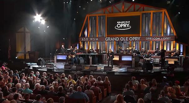 Trisha Yearwood photo 2