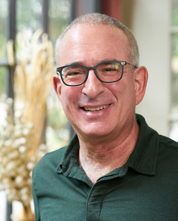 Joshua  Angrist headshot Joshua  Angrist headshot