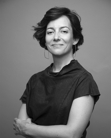 Kim Ghattas headshot