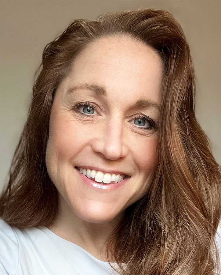 Tara Cunningham  headshot