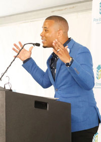 Charlie  Davies photo 3