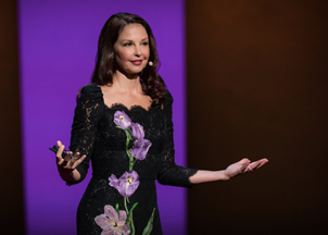 <p><strong>Renowned humanitarian Ashley Judd receives glowing reviews as a sought-after speaker on mental health awareness</strong></p>