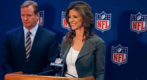 Charlotte Jones photo 2