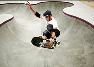 <p><strong>Legendary Skateboarder Tony Hawk is dropping into the metaverse</strong></p>