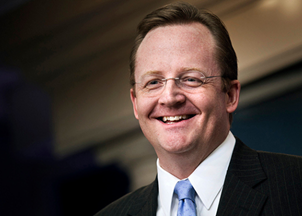 <p><strong>In engaging events, Robert Gibbs offers a global corporate perspective and shares insights about navigating challenges, trends in the industry, and building trust</strong></p>