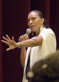 Christine  Simmons  photo 3