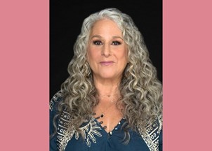 <p><strong>Famed TV writer Marta Kauffman – who created iconic series like <em>Friends</em> and <em>Grace and Frankie</em> – makes an impact beyond the screen</strong></p>