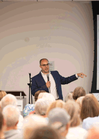 Christopher Worsham photo 3