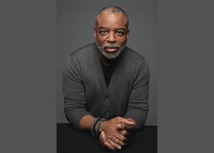 <p><strong>LeVar Burton shares the power of storytelling in sought-after events, receiving rave reviews</strong></p>