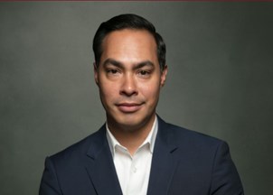 <p><strong>Julián Castro is a political analyst with insider experience</strong></p>