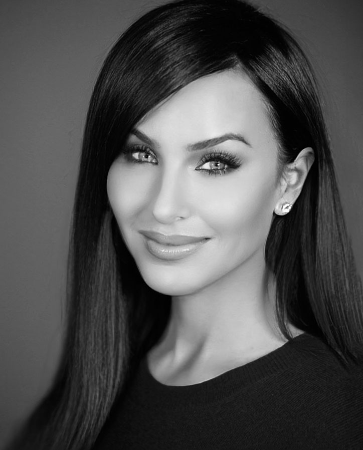 Molly Bloom headshot