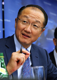 Jim Yong Kim photo 3
