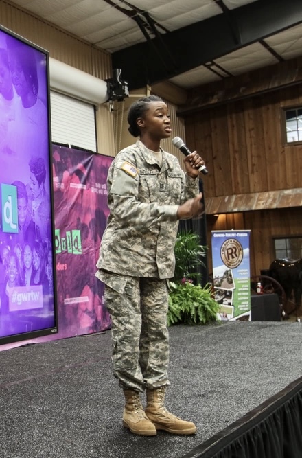 Deshauna Barber photo 3