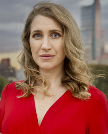 Natalie Stavas headshot