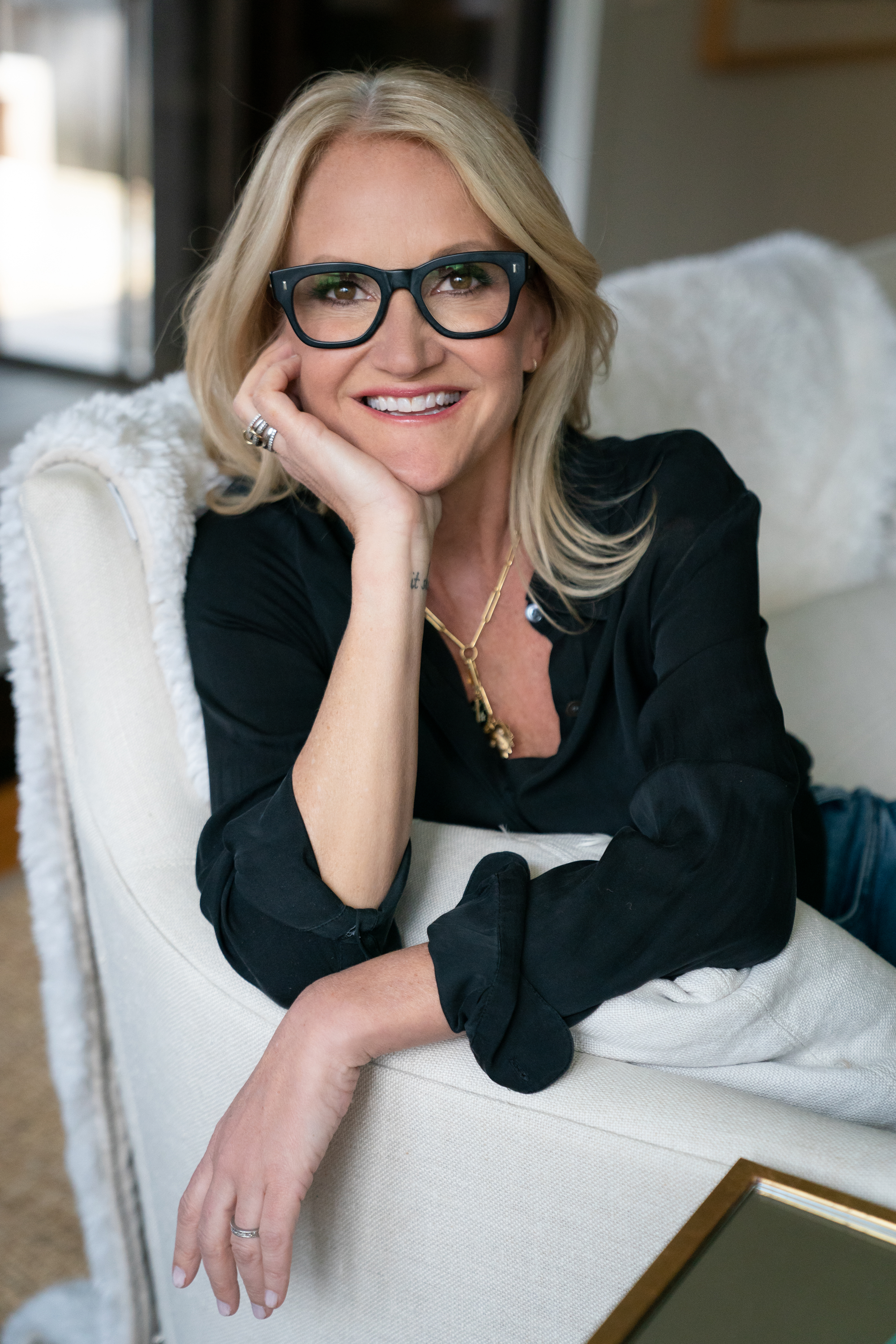 Mel Robbins headshot