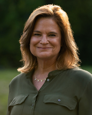 Jennifer Palmieri headshot Jennifer Palmieri headshot