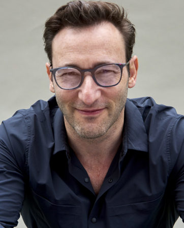 Simon Sinek headshot Simon Sinek headshot