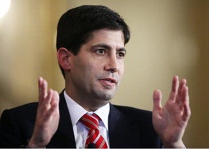 <p><strong>Kevin Warsh receives rave reviews, “one of the best speakers we have heard in many years”</strong></p>